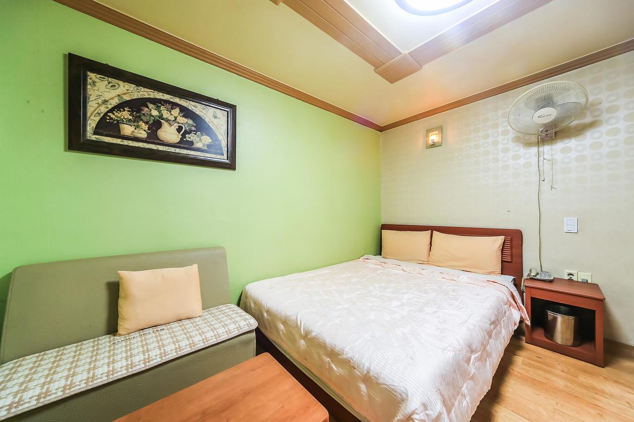 Nampo One Motel Busan Ngoại thất bức ảnh