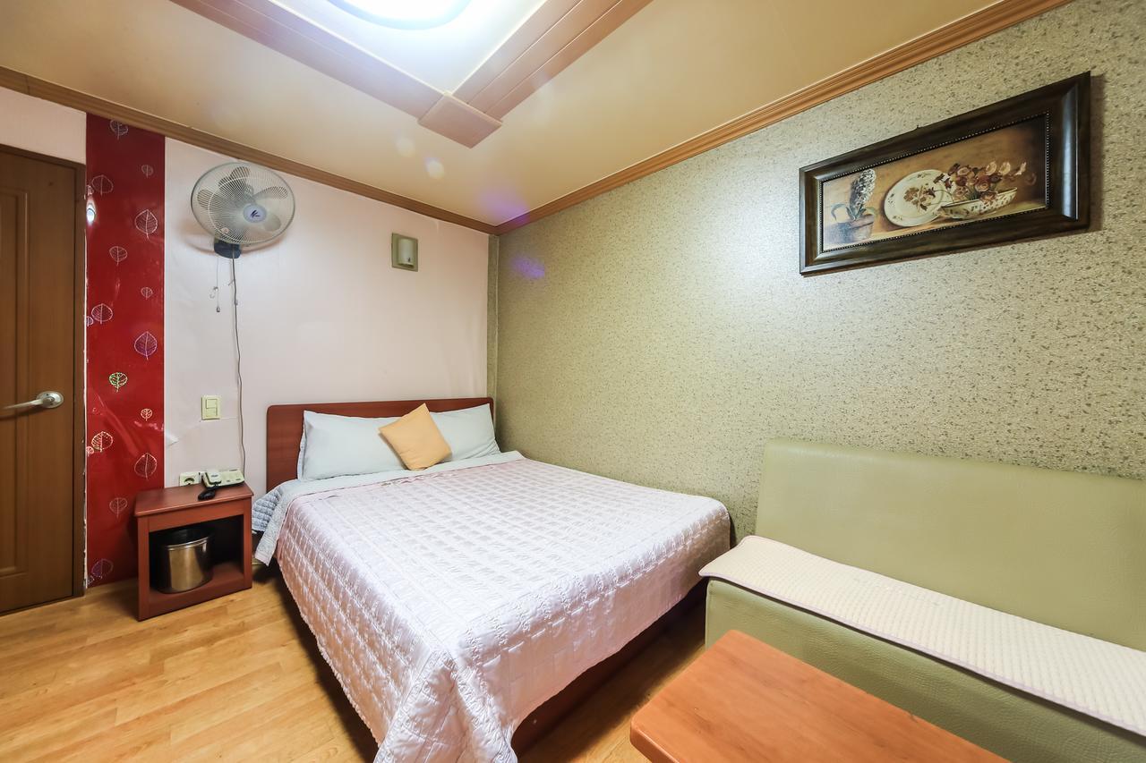 Nampo One Motel Busan Ngoại thất bức ảnh